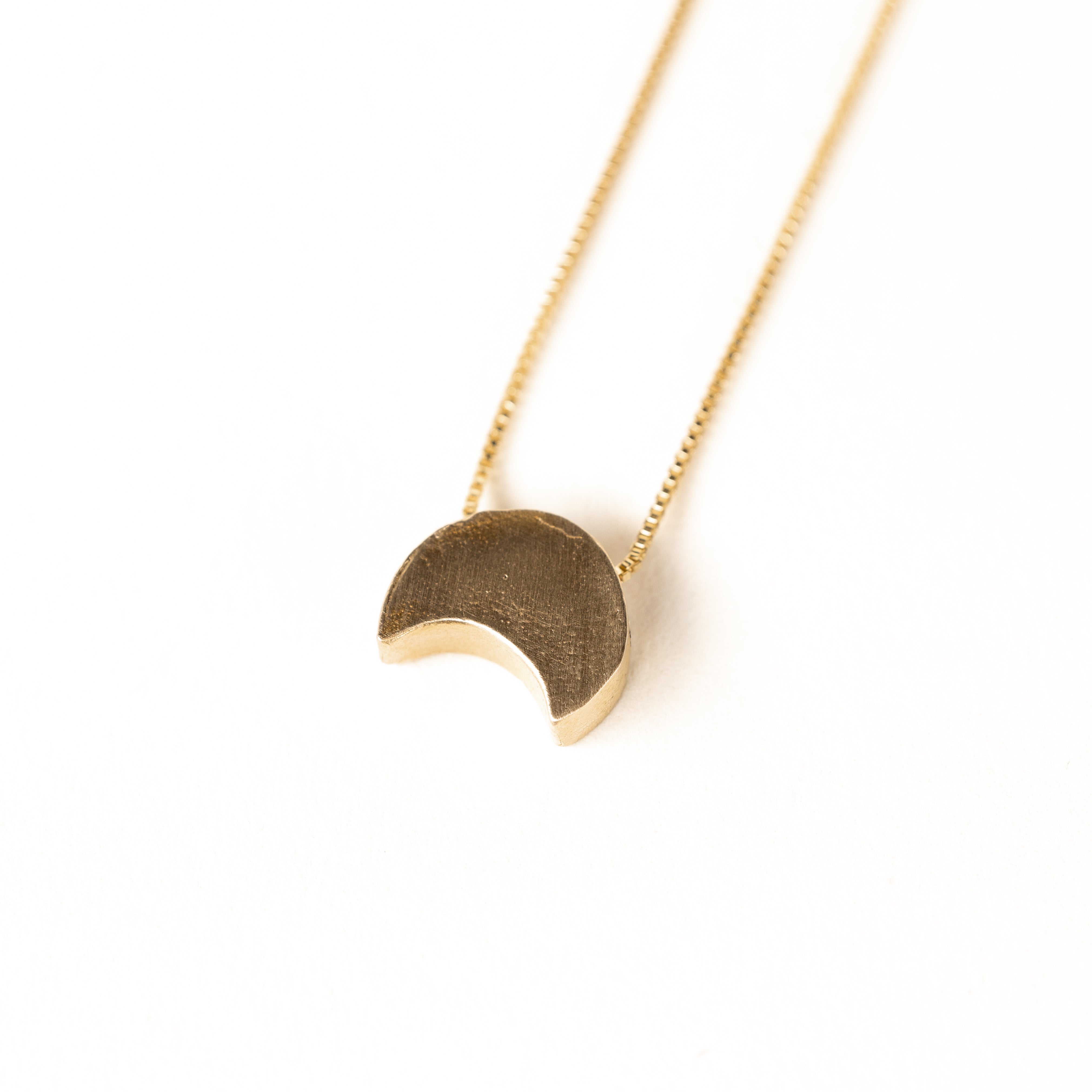 Luna necklace deals