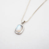 Labradorite Cabochon Necklace - Sterling Silver