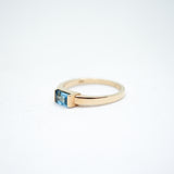 10k Uma Ring Topaz