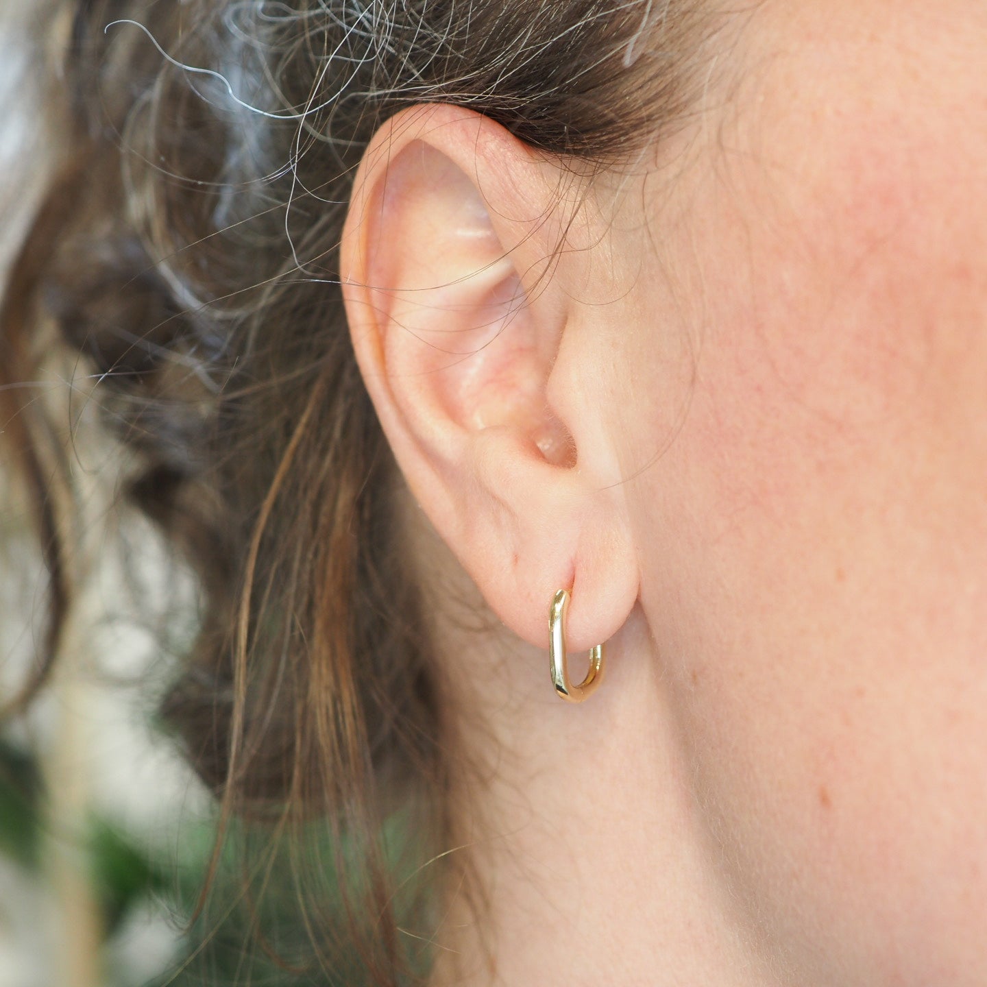 Square Huggie Hoops - 10k Gold